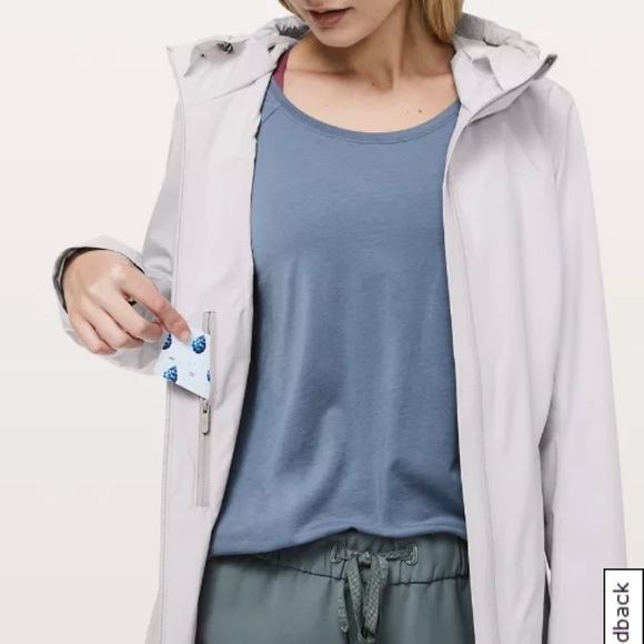 Lululemon Rain Jacket Size 2 - Picture 5 of 14